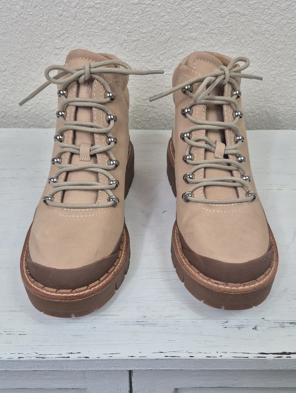 Mark Fisher Women's McCairy Hiking Winter Boots Tan Suede Size 9.5M Lace Up